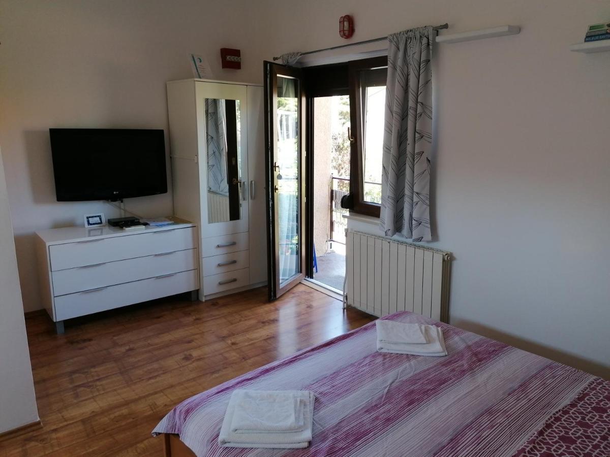 Nice Studio Near Centar+Free Parking โรวีน ภายนอก รูปภาพ